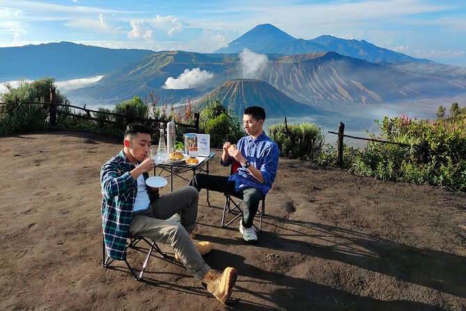1 Day - Bromo Sunrise Romantic Breakfast // 00.30 - 13.00 - What the $109 price really covers