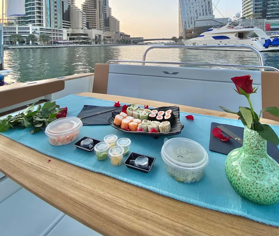 2-Hrs Private Romantic Sunset Cruise with Sushi and Drinks - Why this cruise works for a romantic evening