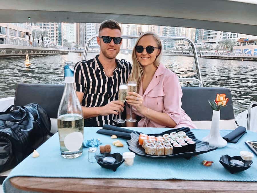 2-Hrs Private Romantic Sunset Cruise with Sushi and Drinks - Watching Dubai change from day to night