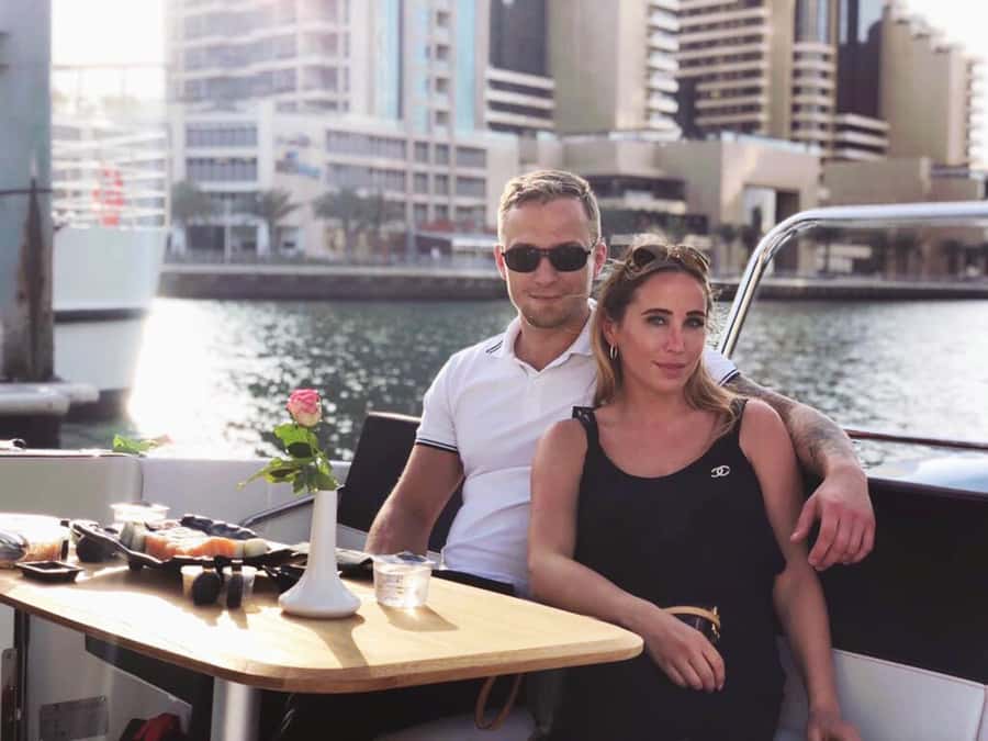 2-Hrs Private Romantic Sunset Cruise with Sushi and Drinks - Captains who help shape the evening
