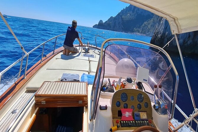 3 Hours Private Capri by Boat for Couples - Grotta Rossa, the red cave