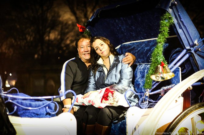 60 min surprise proposal carriage ride - The rose bouquet and the photo record