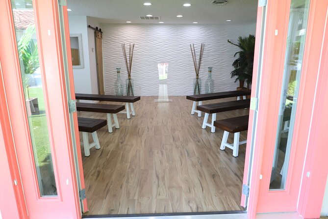 77 Sign & Go Wedding at Hawaiian Wedding Chapel - What happens at 520 S 6th St