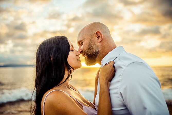 A Romantic Photoshoot for 2 in Maui - What you actually receive for $49 per person