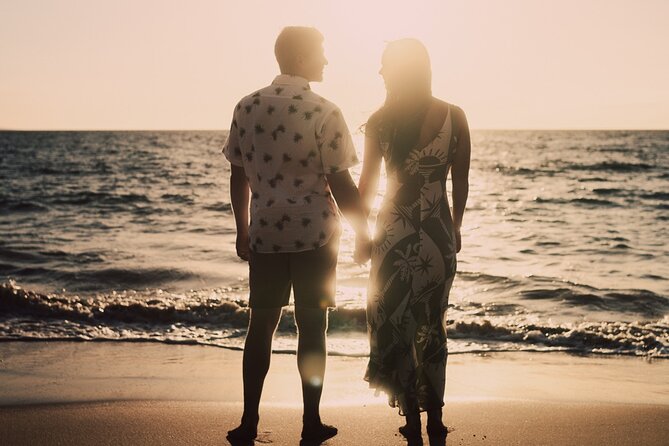 A Romantic Photoshoot for 2 in Maui - Should you book this Maui couples session?