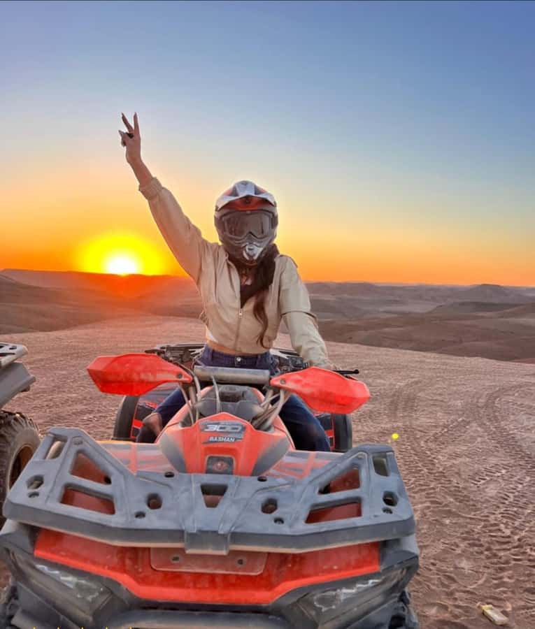 Agafay tour Quade Bike, Sunset and Romantic Dinner Show - A twenty-minute camel ride at dusk