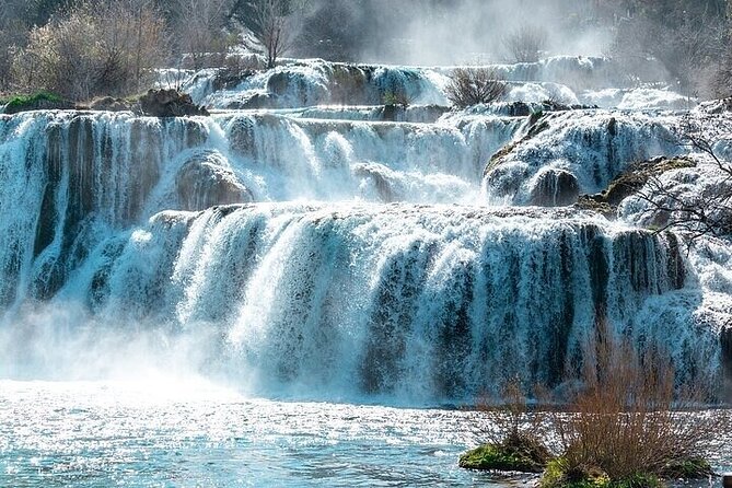 Airport Zadar or Zadar to Split via Krka waterfalls for singles or couples - Turning a transfer day into a Croatian outing