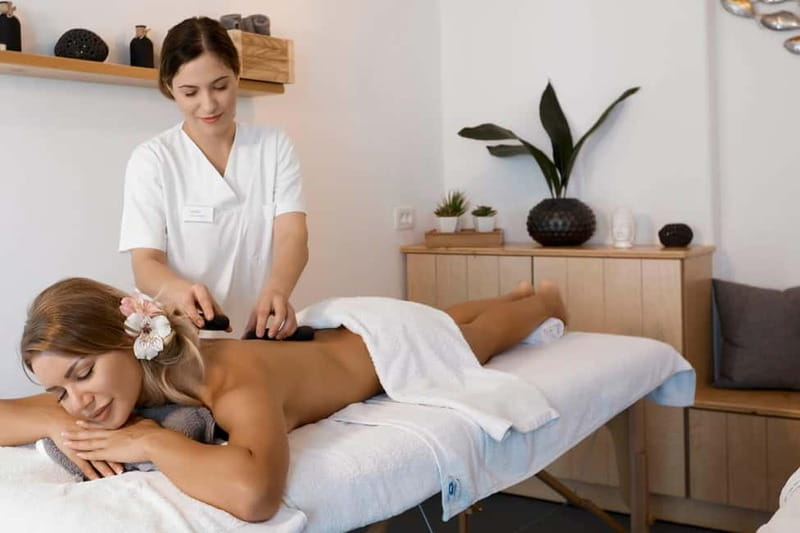 Akrotiri: Aromatherapy Couples Massage - Booking, cancellation, and practical planning