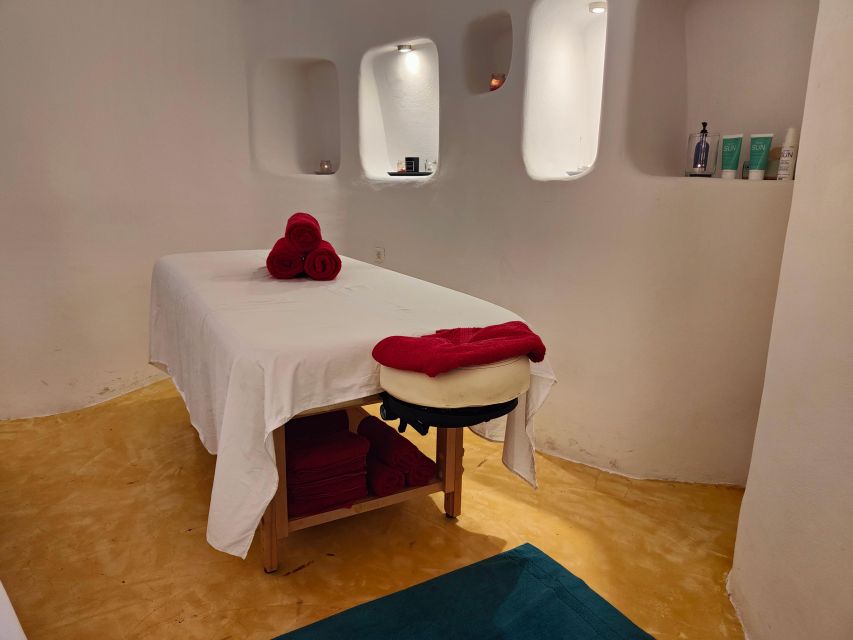 Akrotiri: Aromatherapy Couples Massage - How the experience feels according to the details provided