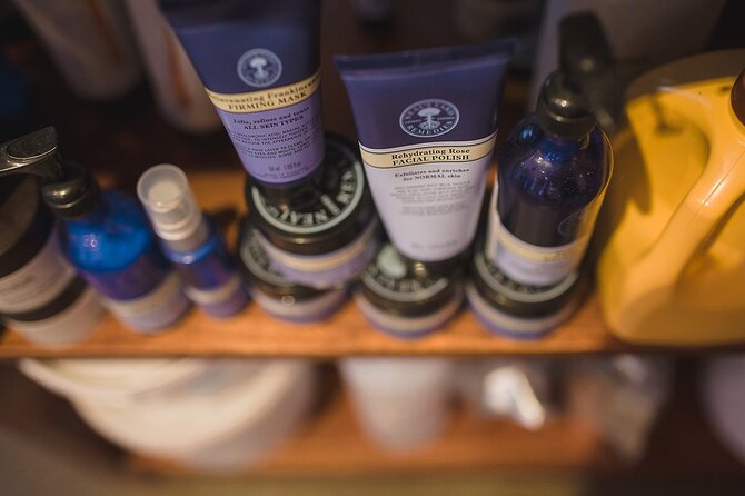 Akrotiri: Couples' Aromatherapy Massage - Price and What You Get for $252.05