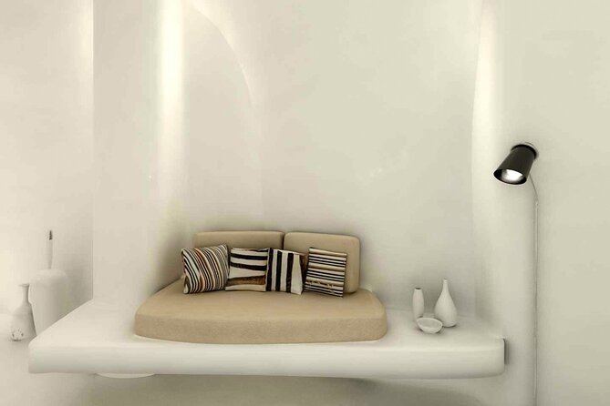 Akrotiri: Couples Massage & Pool Day Access - Health, age, and comfort notes