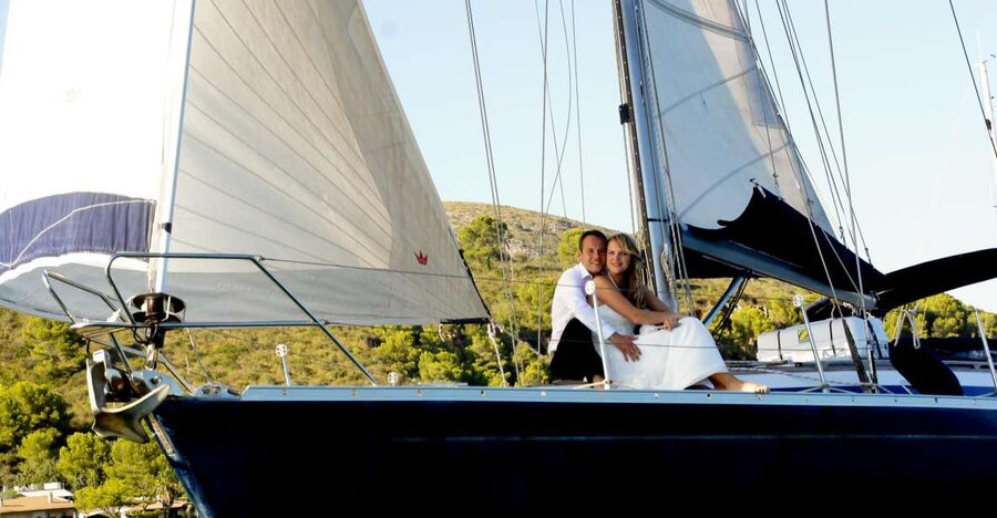 Alcudia: Romantic Sailing Trip with Diner for 2 - Key points at a glance