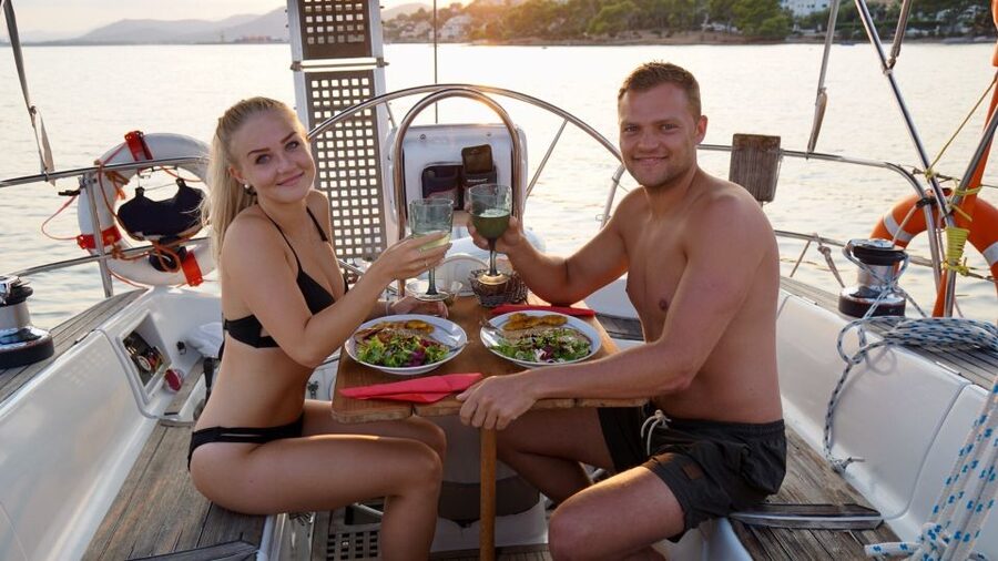Alcudia: Romantic Sailing Trip with Diner for 2 - The lighthouse stop around 6:00 PM