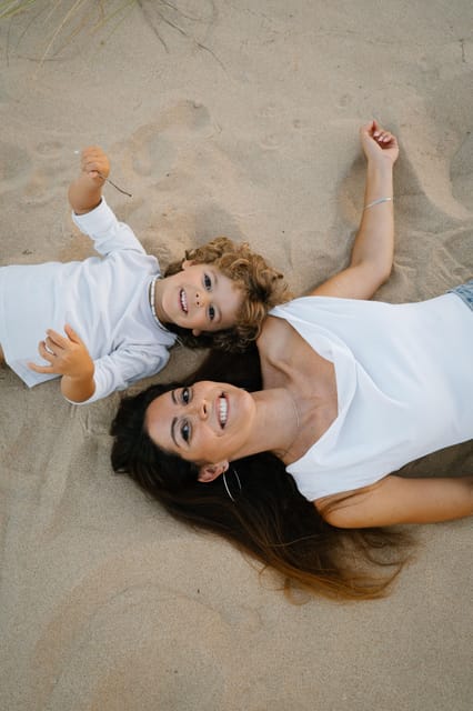Algarve: 1 hour Couple & Family Photoshoot - What happens before the camera comes out