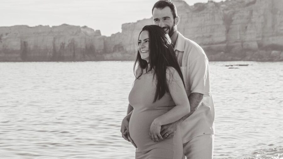 Algarve: Photoshoot for couple, family, portrait - Choosing Between the South Coast, West Coast, and Mountains