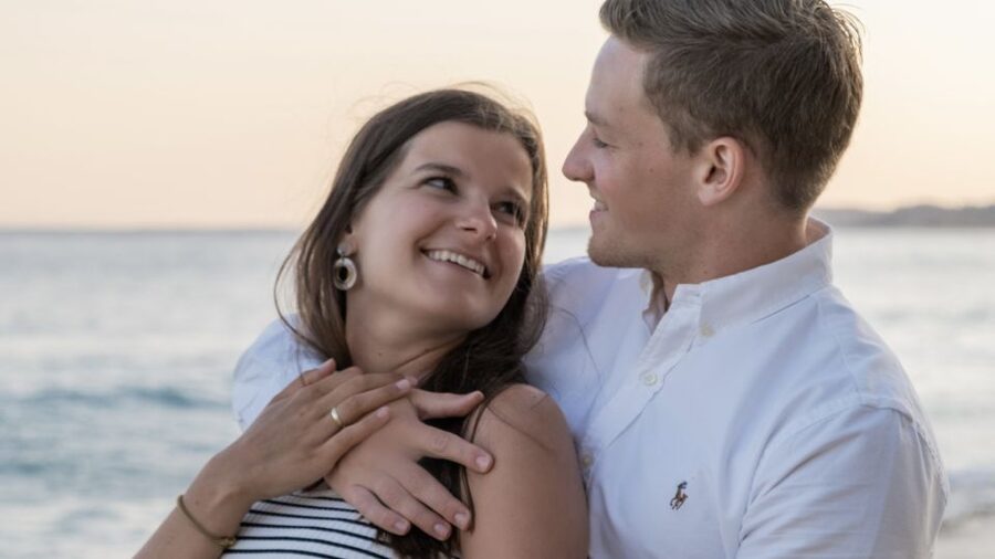 Algarve: Photoshoot for couple, family, portrait - Communication and Language Options