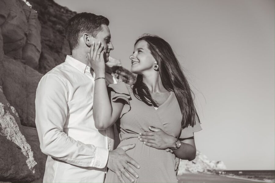 Algarve: Photoshoot for couple, family, portrait - Why Sunrise and Sunset Matter