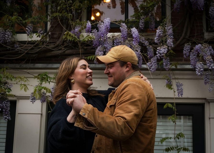 Amsterdam Canals Photoshoot: Private Solo, Family or Couples - Your second location changes the mood