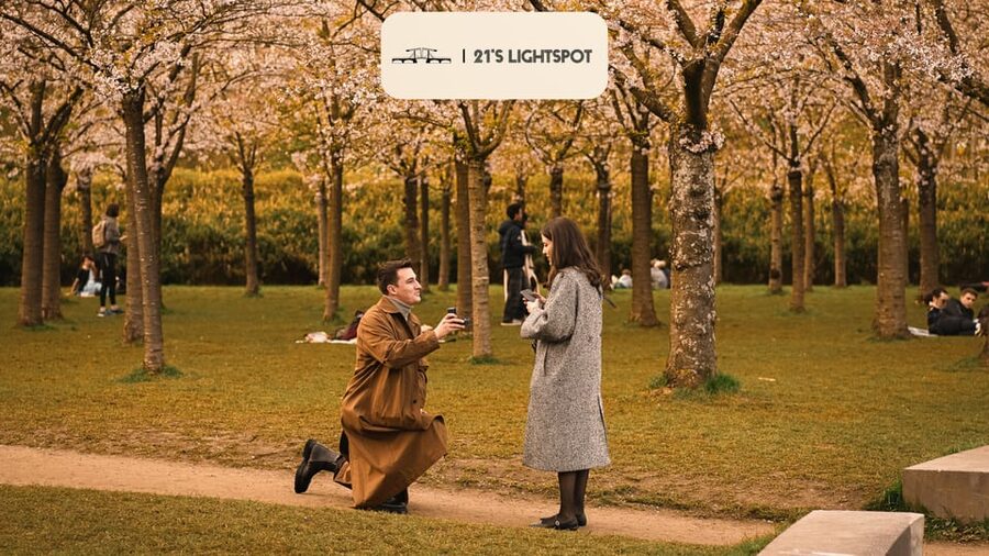 Amsterdam Photographer: Private Proposal Photoshoot Session - Turning a Canal Walk into the Big Question