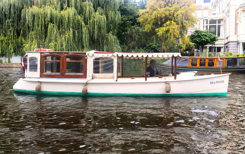 Amsterdam: Private Dinner Cruise (4pers) with Guide - Key points to know before you book