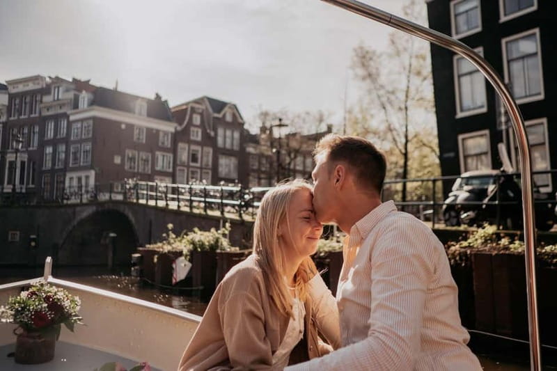 Amsterdam: Private Romantic Canal Cruise w. Prosecco/Snacks - Why this private cruise feels different