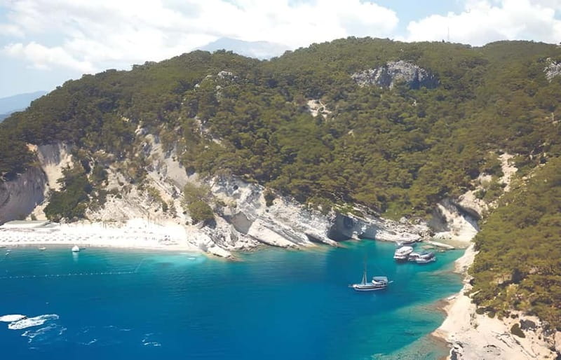 Antalya/Kemer: Phaselis Yacht Trip for Families and Couples - Paradise Bay and Cleopatra Bay swim stops