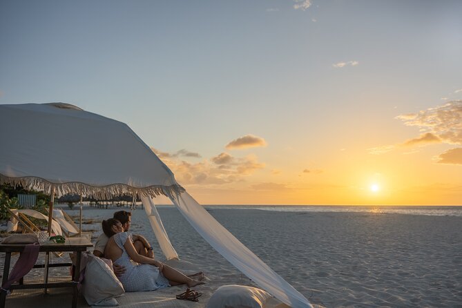 Aruba Romantic Sunset Photoshoot & Beach Picnic in Luxury Cabana - Food, drinks, and special requests