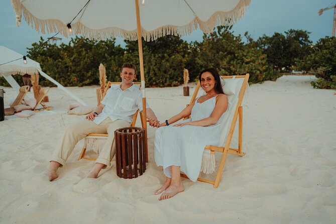 Aruba Romantic Sunset Photoshoot & Beach Picnic in Luxury Cabana - Practical details that affect the evening