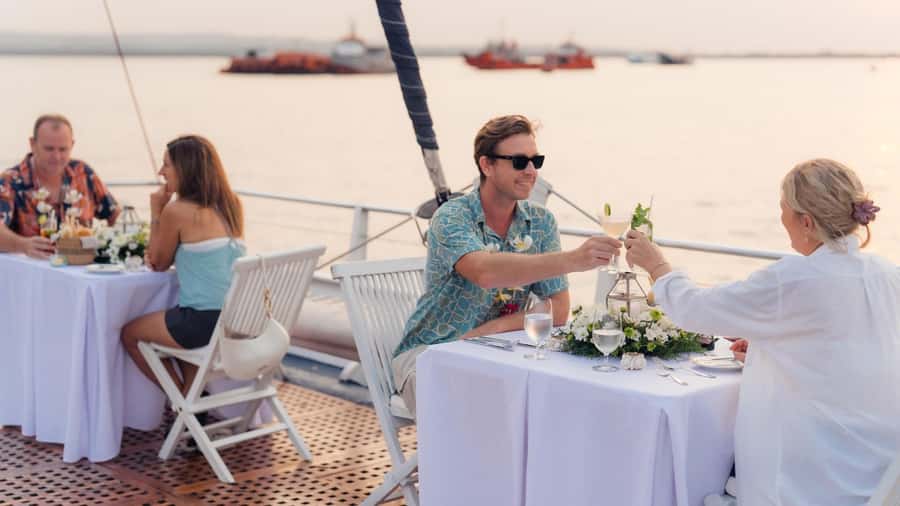 Bali/Benoa: 5-Course Romantic Evening Cruise With Live Music - Key points to know before booking
