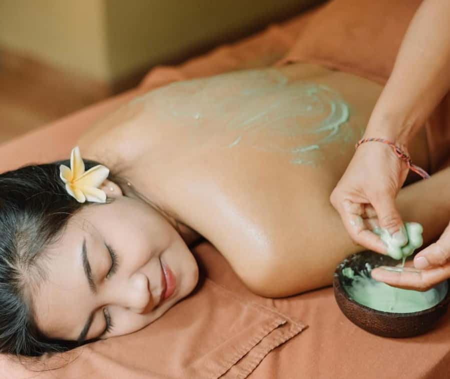Bali: Jimbaran Bay Romantic Spa and Seafood Sunset Dinner - Pickup and the drive to Kuta
