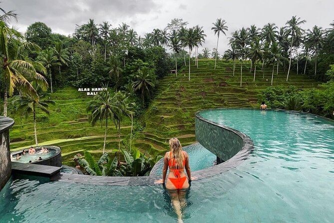 Bali Private Couple Tour – Custom Itinerary - Tanah Lot for a West Coast Finish
