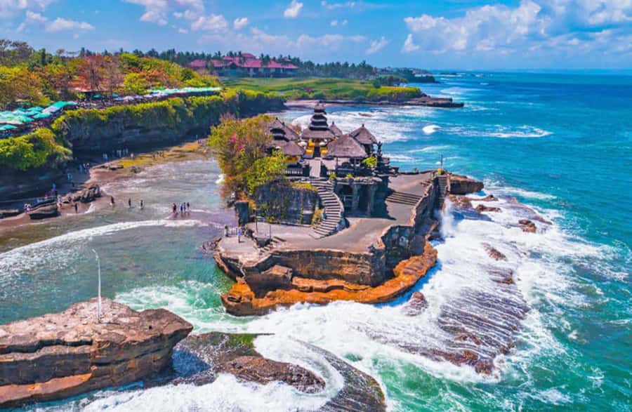 Bali : Tanah Lot Temple Tour with Sunset Dinner - Key points to know