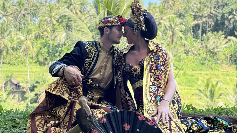 Bali:Traditional Wedding Photoshoot with the Rice Field View - Getting dressed in Balinese wedding attire