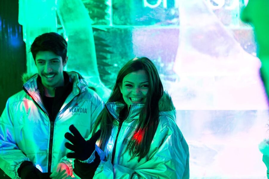 Barcelona: Ice Bar and Terrace Drinks Romantic Package - Photos, music, and the small personal touches