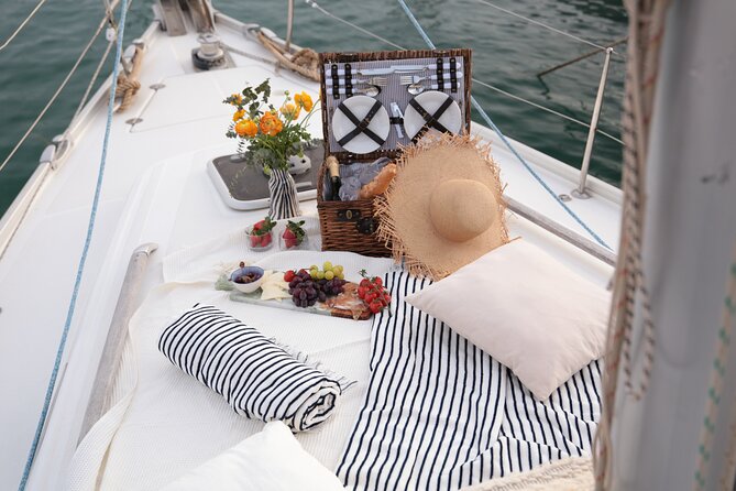 Barcelona Private Romantic Sailing Tour - Snacks, drinks, and the birthday picnic detail