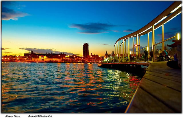 Barcelona: Romantic Private Sailing Tour - Why a private boat changes the evening