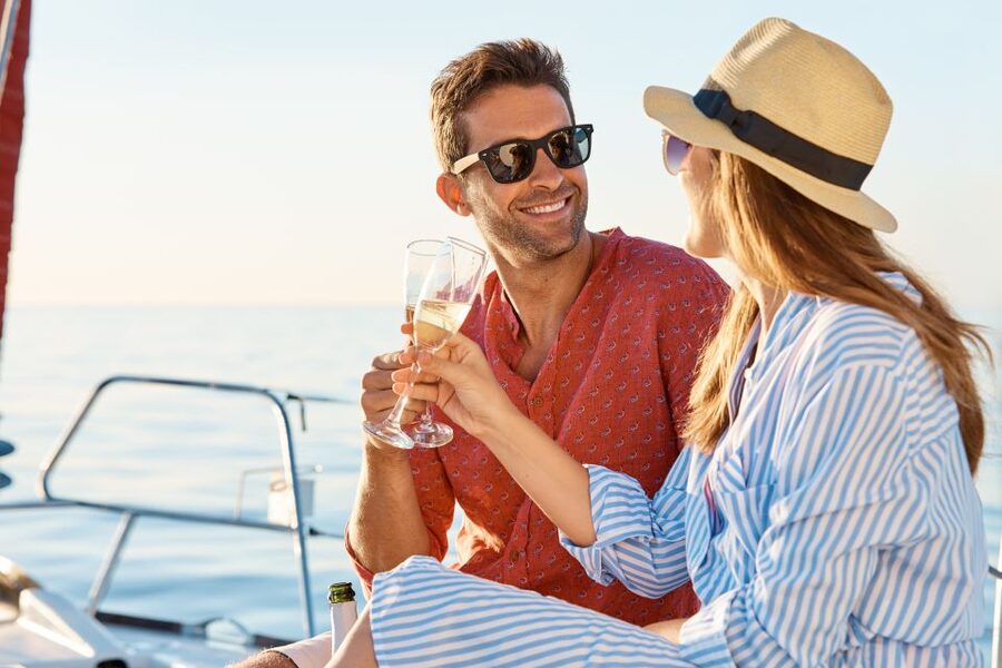 Barcelona: Romantic Private Sailing Tour - Should you book this private sailing tour?