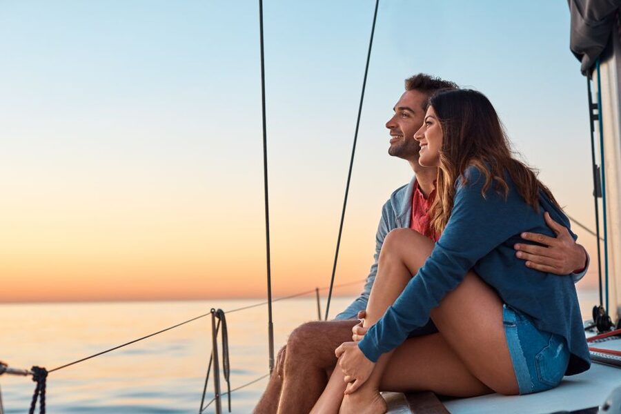 Barcelona: Romantic Private Sailing Tour - What the three-hour route gives you