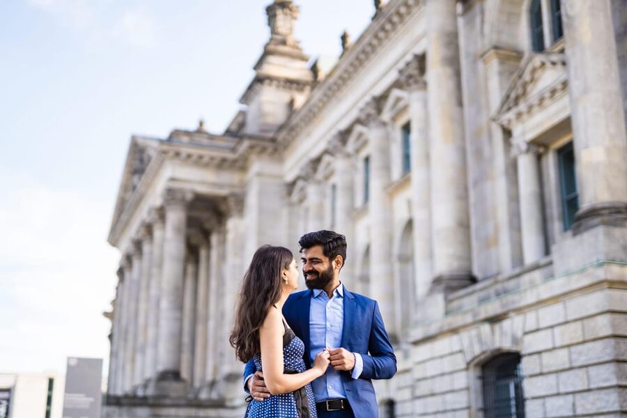 Berlin Love Story: Surprise Proposal Photography Session - The Polnisches Institut Berlin meeting point