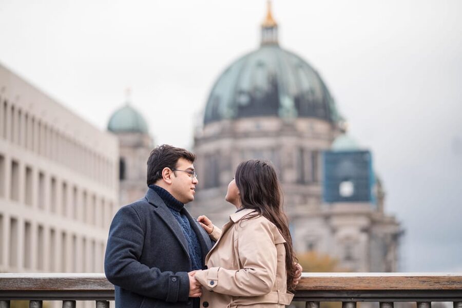 Berlin Love Story: Surprise Proposal Photography Session - Who will enjoy this session most