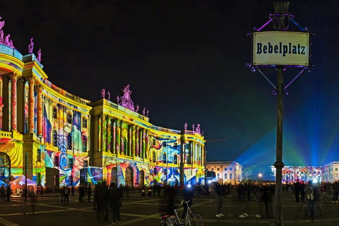 Berlin Night Tours - Romantic Night & Evening Tours Berlin - Berlin after dark, seen from a rickshaw