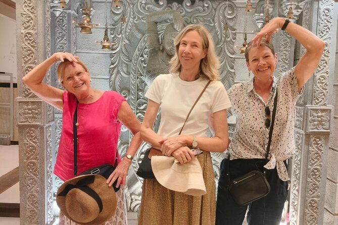 Big Fat Indian Wedding, shopping & bazaar walking tour in Chennai - Panagal Park: flowers, fragrance, and ceremony