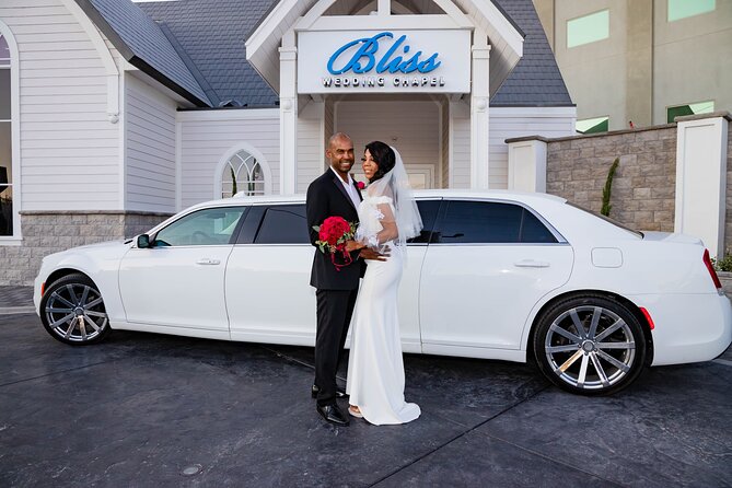 Bliss Chapel Wedding & Vow Renewal Ceremony Package - Your 30 minutes inside Bliss Chapel