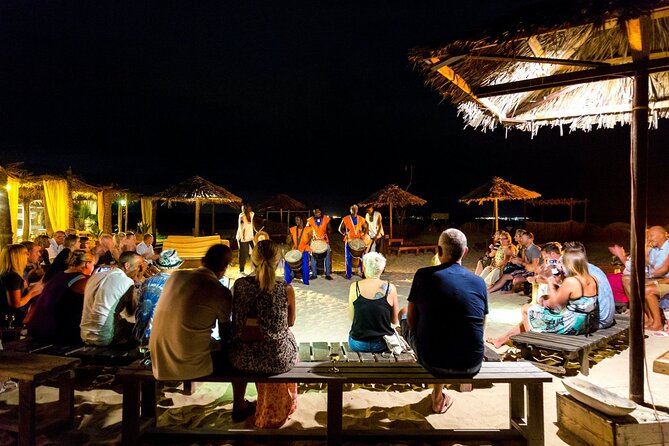 Boa Vista Sunset Dinner with Live Music - A sunset meal on Boa Vista’s west coast