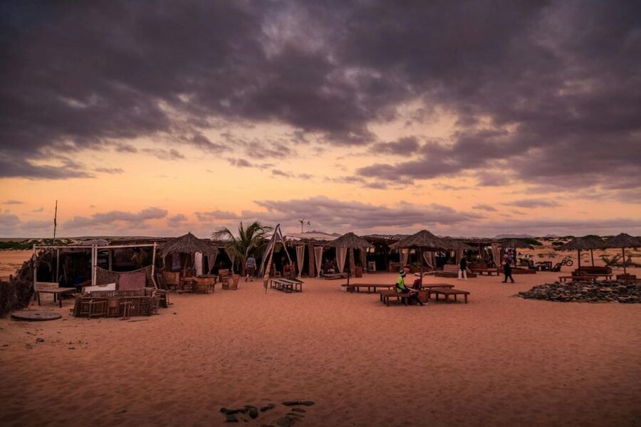 Boa Vista Sunset Dinner with Live Music - What to bring and what to expect