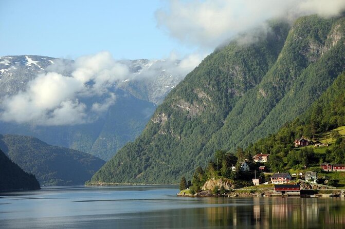 Bride's Veil and Steinsdalsfossen waterfalls with sceneries of Hardanger Fjord - Key points to know before you book