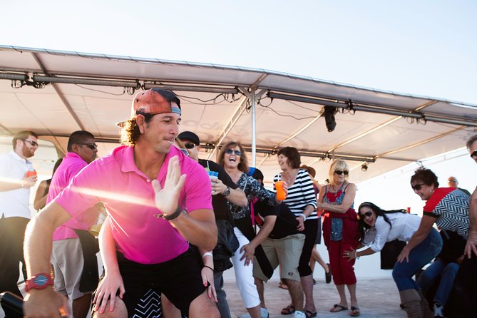 Cabo Sunset Dinner Cruise: Fajitas, Lands End and Party - Why sunset timing can make or break the experience