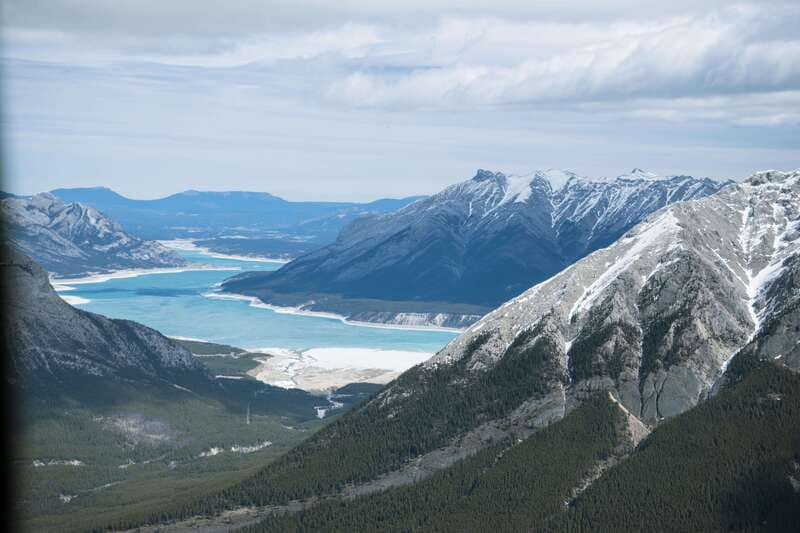 Canadian Rockies: Private Helicopter Tour and Hike for Two - The return over Abraham Lake