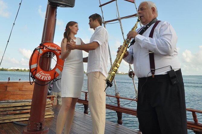 Cancun Romantic Lobster Dinner at Lagoon (sunset and night) - Is the $100 price good value?