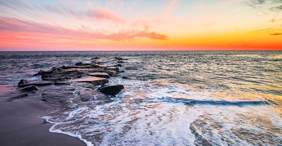 Cape May: Sunset Dinner Cruise on the Spirit of Cape May - Dinner from Homestyle to Go and Tonys Catering